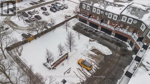 2 - 2375 Truscott Drive, Mississauga, ON - Outdoor