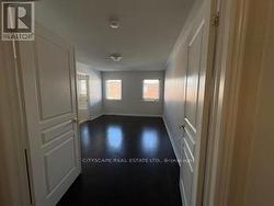 UPPER - 4375 TRAIL BLAZER WAY  Mississauga, ON L5R 0C5