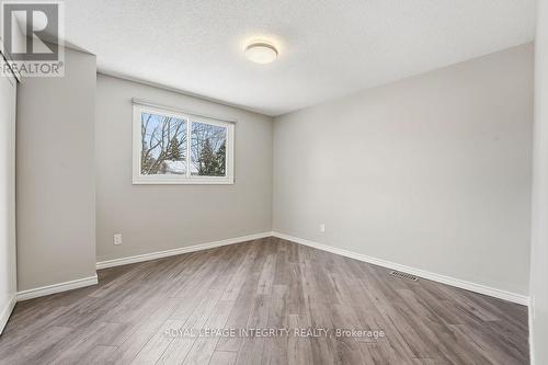 2039 St. Laurent Boulevard, Ottawa, ON 