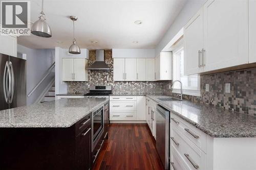 137 Deep Road, Fort Mcmurray, AB - Indoor Photo Showing Kitchen With Upgraded Kitchen