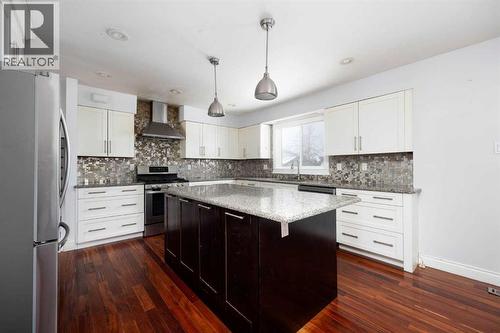 137 Deep Road, Fort Mcmurray, AB - Indoor Photo Showing Kitchen With Upgraded Kitchen