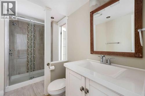 137 Deep Road, Fort Mcmurray, AB - Indoor Photo Showing Bathroom