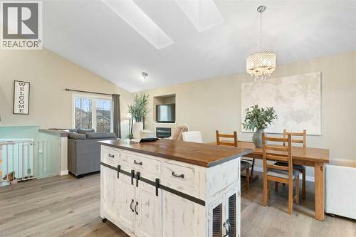 20 Willow Brook Crescent Nw, Airdrie, AB - Indoor