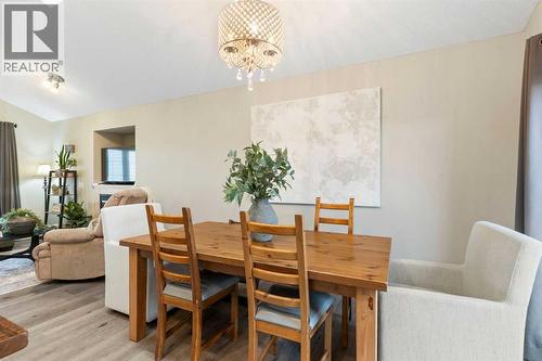 20 Willow Brook Crescent Nw, Airdrie, AB - Indoor Photo Showing Dining Room