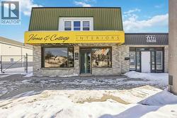 116 East STREET North  Sarnia, ON N7T 6X2