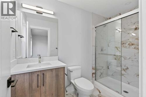 202 Kinniburgh Loop, Chestermere, AB - Indoor Photo Showing Bathroom