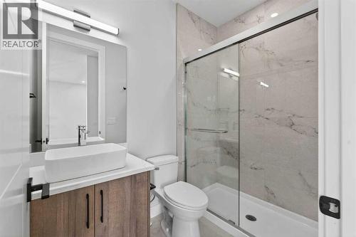 202 Kinniburgh Loop, Chestermere, AB - Indoor Photo Showing Bathroom