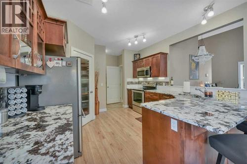 KITCHEN - 232 Wiley Crescent, Red Deer, AB - Indoor Photo Showing Kitchen With Upgraded Kitchen