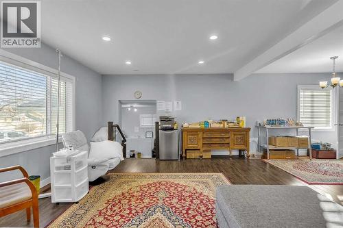 109 Hudson Road Nw, Calgary, AB - Indoor