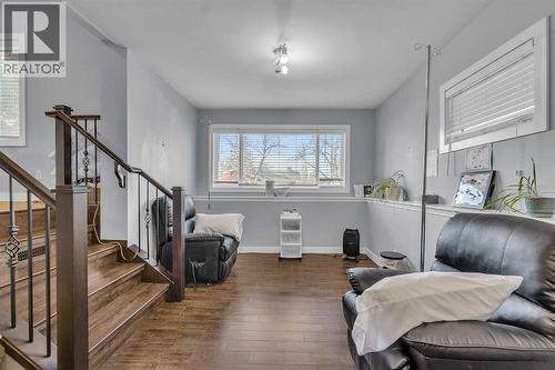 109 Hudson Road Nw, Calgary, AB - Indoor