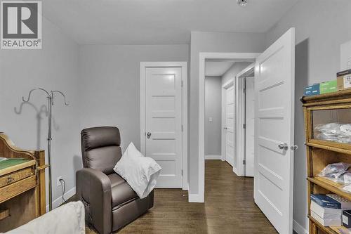 109 Hudson Road Nw, Calgary, AB - Indoor