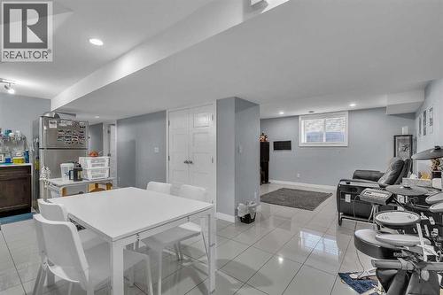 109 Hudson Road Nw, Calgary, AB - Indoor