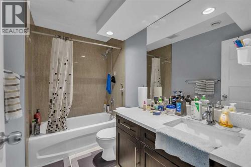 109 Hudson Road Nw, Calgary, AB - Indoor Photo Showing Bathroom