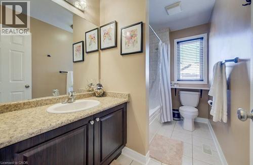 538 Thomas Slee Drive, Kitchener, ON - Indoor Photo Showing Bathroom