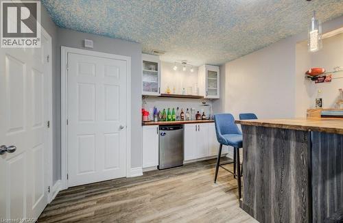 538 Thomas Slee Drive, Kitchener, ON - Indoor Photo Showing Kitchen