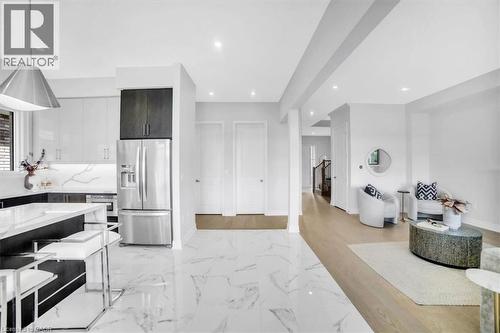 87 Aquasanta Crescent, Hamilton, ON 