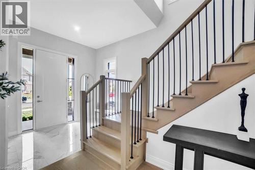 87 Aquasanta Crescent, Hamilton, ON 