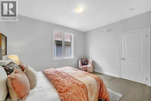 87 Aquasanta Crescent, Hamilton, ON 