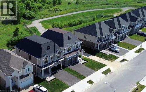 87 Aquasanta Crescent, Hamilton, ON 