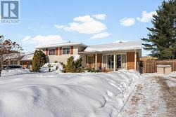 20 MAPLE AVENUE  Petawawa, ON K8H 2Y5