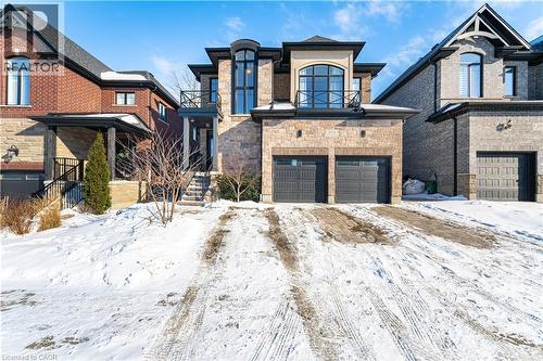 204 FOREST CREEK Drive  Kitchener, ON N2R 0M2