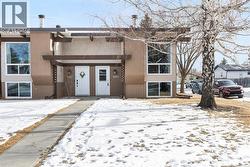 4954 Rundlewood Drive NE  Calgary, AB T4C 1Y9