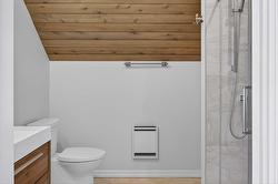 Salle de bains attenante à la CCP - 