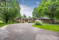214 HICKORY LANE  Barrie, ON L4N 4J8