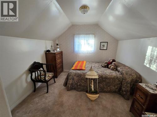 226 1St Street W, Kyle, SK - Indoor Photo Showing Bedroom