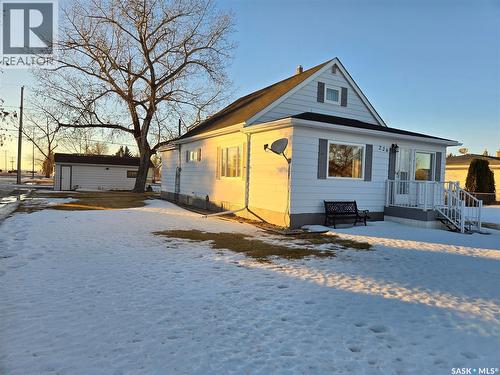 226 1St Street W, Kyle, SK - Outdoor