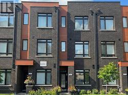 13 - 370 RED MAPLE ROAD  Richmond Hill, ON L4C 5T4