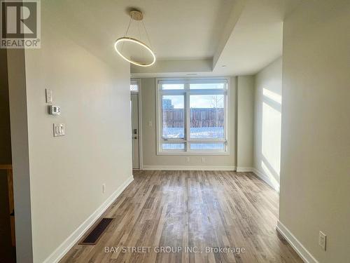 13 - 370 Red Maple Road, Richmond Hill, ON - Indoor Photo Showing Other Room