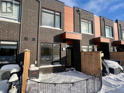13 - 370 Red Maple Road, Richmond Hill, ON - Outdoor With Exterior