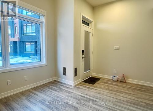 13 - 370 Red Maple Road, Richmond Hill, ON - Indoor Photo Showing Other Room
