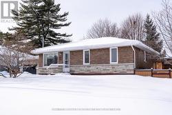 1342 NEWARK AVENUE  Cornwall, ON K6J 4X2