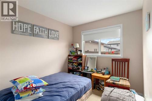 228 Paris Crescent, Fort Mcmurray, AB - Indoor Photo Showing Bedroom