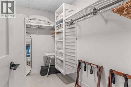 Primary #1 walk-in closet - 313, 1408 Spring Creek Gate, Canmore, AB - Indoor