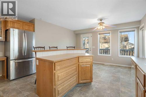 95 Cambridge Glen Drive, Strathmore, AB - Indoor Photo Showing Kitchen