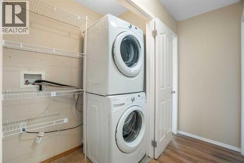 95 Cambridge Glen Drive, Strathmore, AB - Indoor Photo Showing Laundry Room