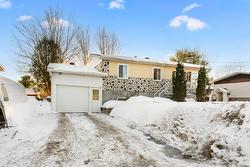 958 Rue des Cerisiers  Mascouche, QC J7L 1P6