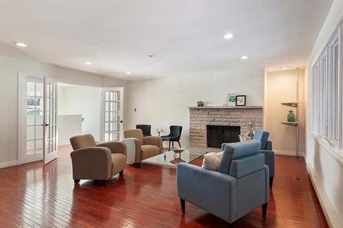 11 Cuthbertson Ave, Winnipeg, MB 