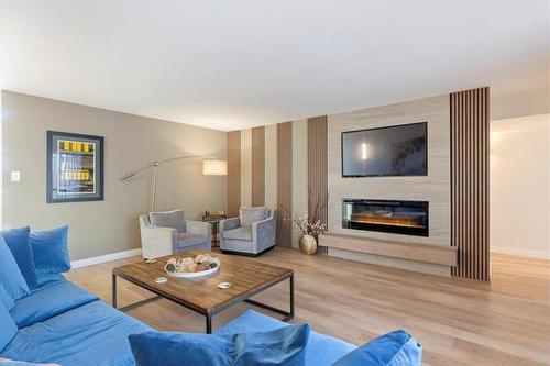 11 Cuthbertson Ave, Winnipeg, MB 