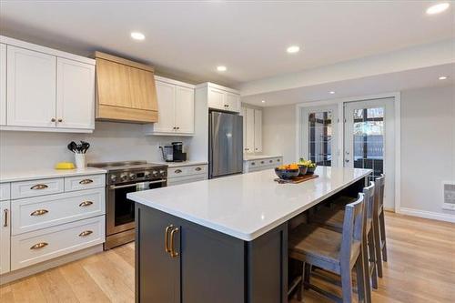 11 Cuthbertson Ave, Winnipeg, MB 