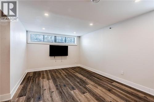 16 Ronaldshay Avenue, Hamilton, ON - Indoor Photo Showing Other Room