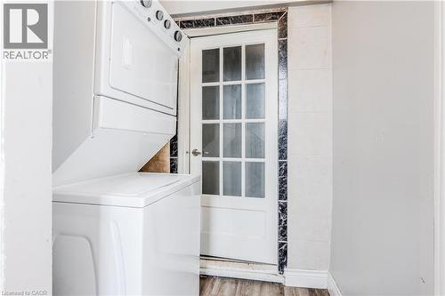 1208 West 5Th Street Unit# 1, Hamilton, ON - Indoor Photo Showing Laundry Room