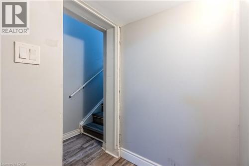 1208 West 5Th Street Unit# 1, Hamilton, ON - Indoor Photo Showing Other Room