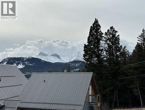 15 Kananaskis, Coleman, AB 