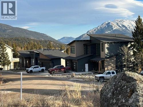 15 Kananaskis, Coleman, AB 