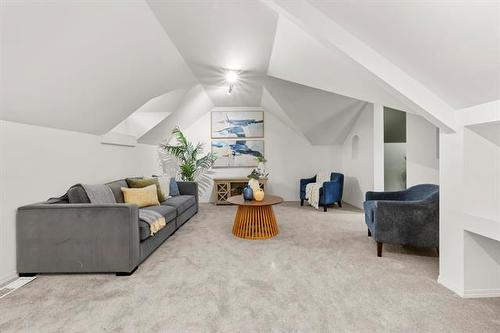 9 St Mark'S Pl, Winnipeg, MB 