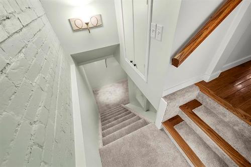 9 St Mark'S Pl, Winnipeg, MB 